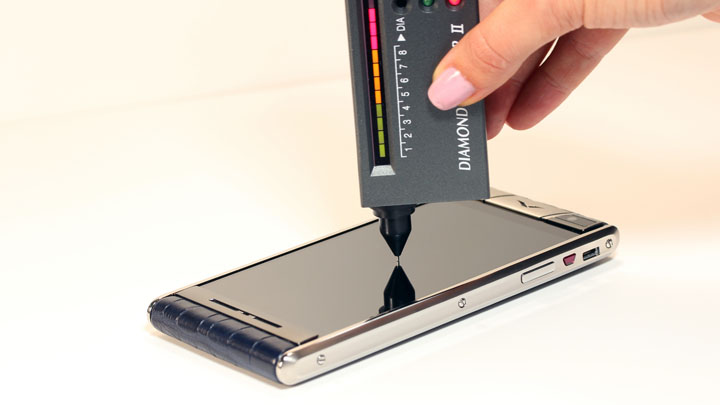 Несколько отличий оригинала Vertu от копии